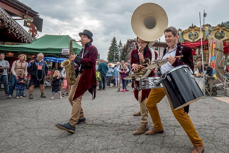 Fanfare de rue “Elegant Street Machine“ : photo-1